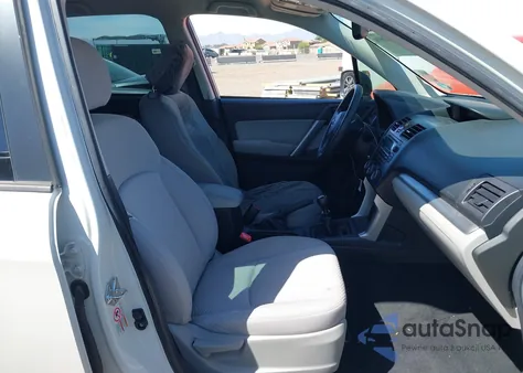 2014 Subaru Forester 2.5I z USA, uszkodzony, nr VIN JF2SJAAC4EG442770